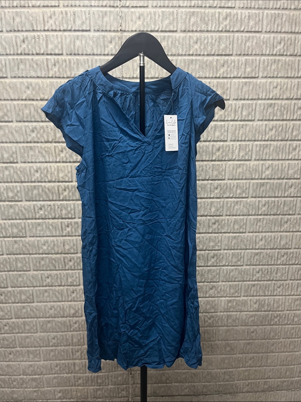 Cupshe Teal-Blue Midi Dress with V-Neck and Cap Sleeves